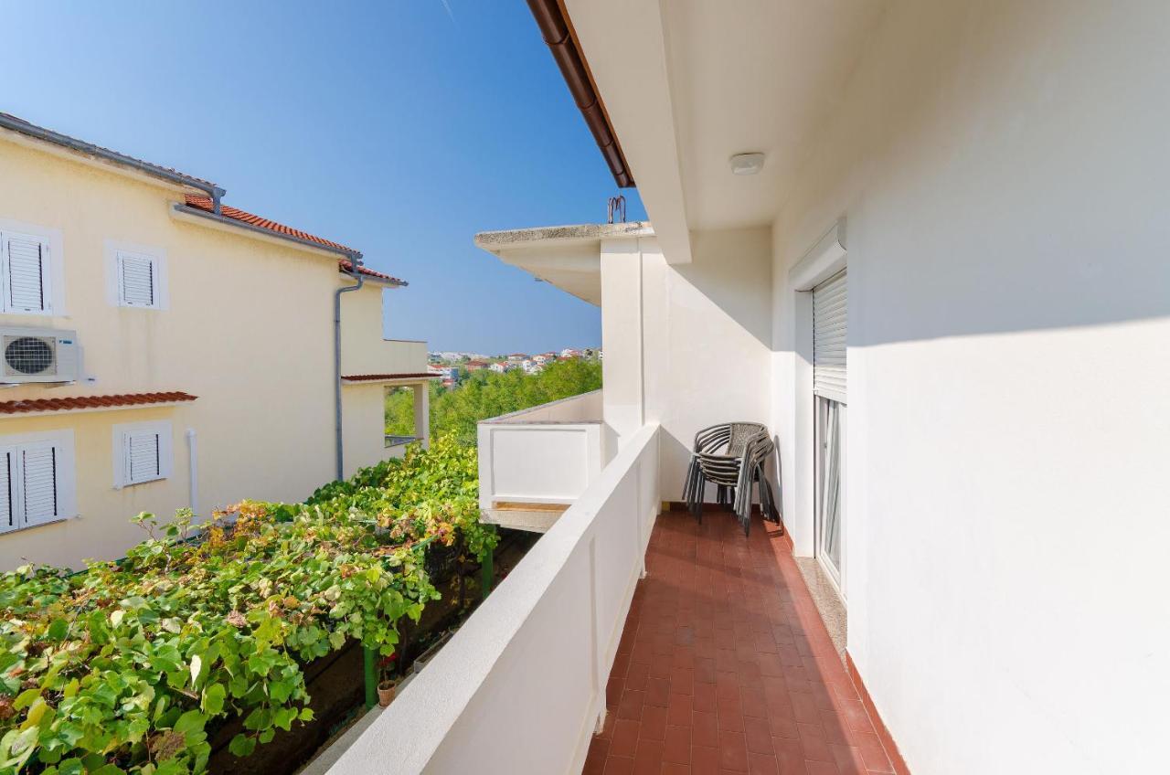 Apartments Ruza A لوبار المظهر الخارجي الصورة