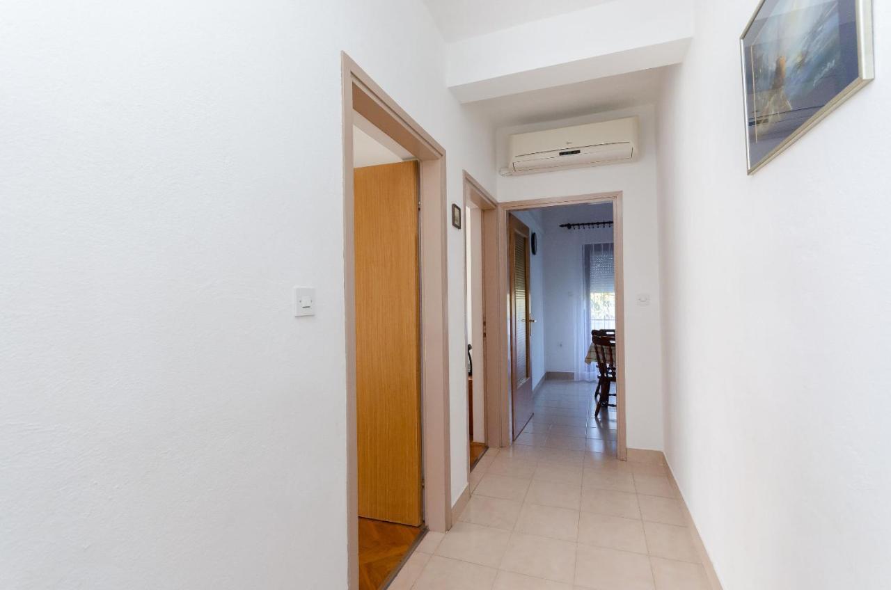 Apartments Ruza A لوبار المظهر الخارجي الصورة