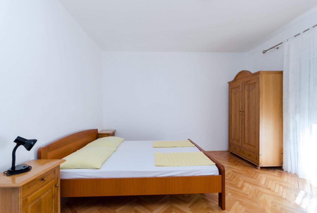 Apartments Ruza A لوبار المظهر الخارجي الصورة